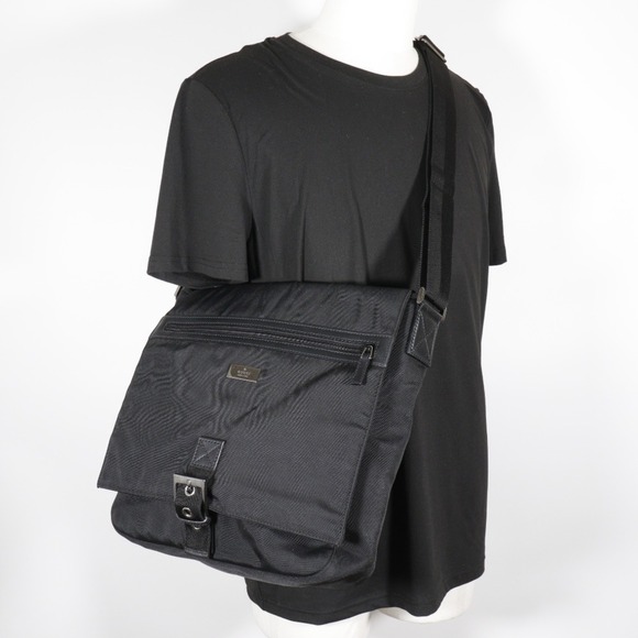 GUCCI Black Shoulder Bag - Picture 11 of 11